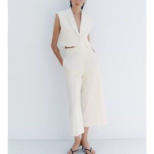 Zara Size Small HIGH WAISTED CULOTTES
ECRU 0/2485/603/712/02